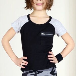 ❗️raglan sleeve tee w zipper size small 6